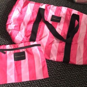 Victoria’s Secret Travel Bag